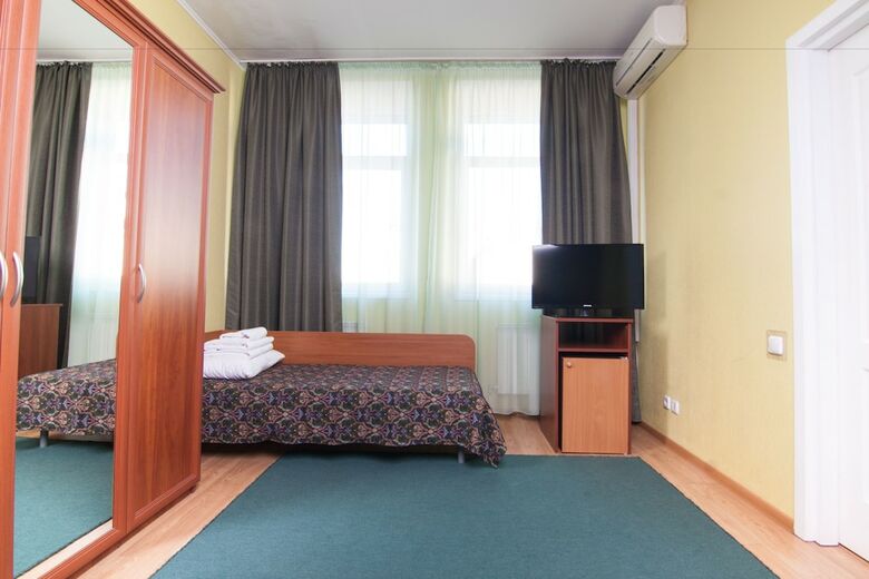 Mini-hotel On Elektrotechnichnaya Street 18