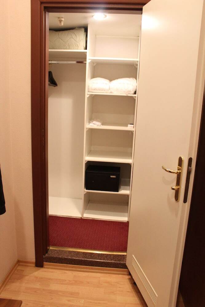 Domus Hotel -1