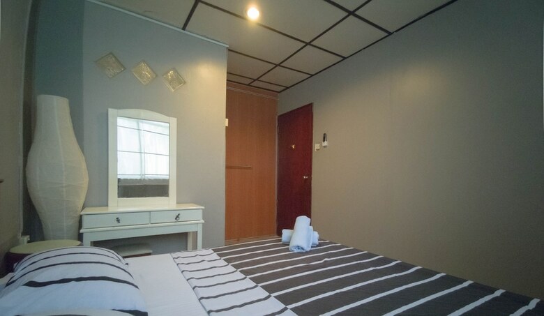 Hostal Le Nomade Hostel