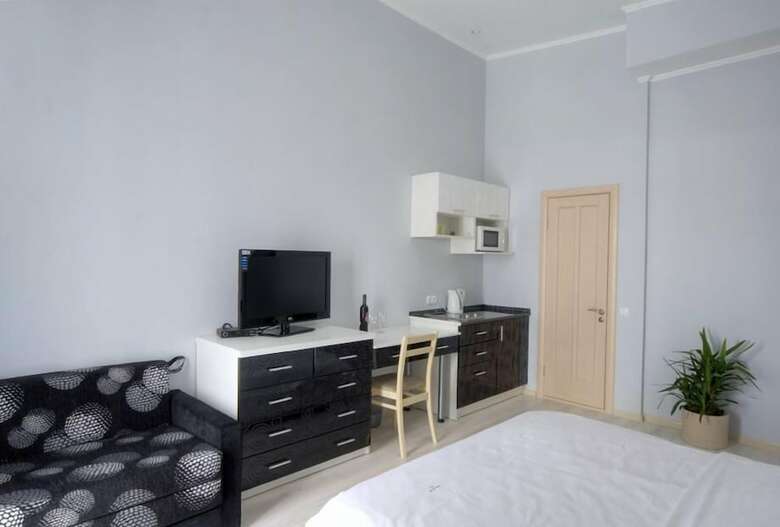 Best Season Apart Hotel