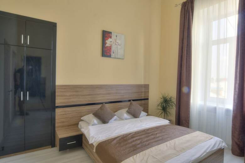 Best Season Apart Hotel