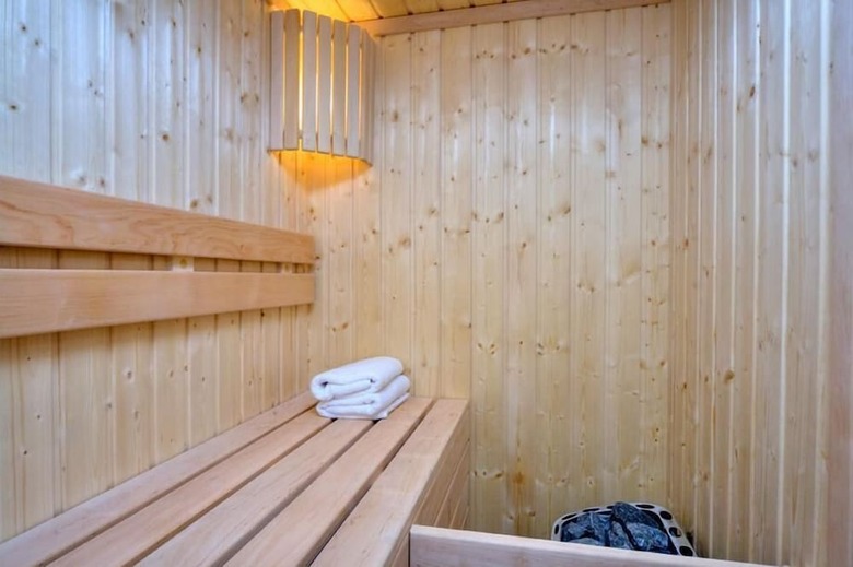 Best Season Apart Hotel