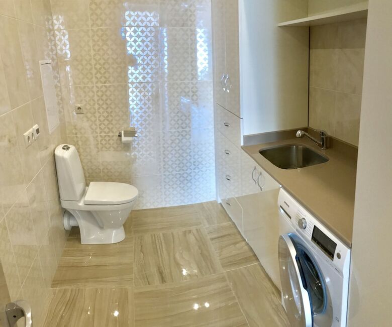 Luxury Condominium. Kiev Center.