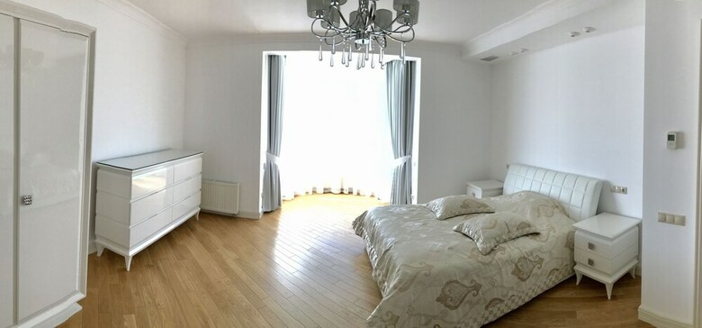 Luxury Condominium. Kiev Center.