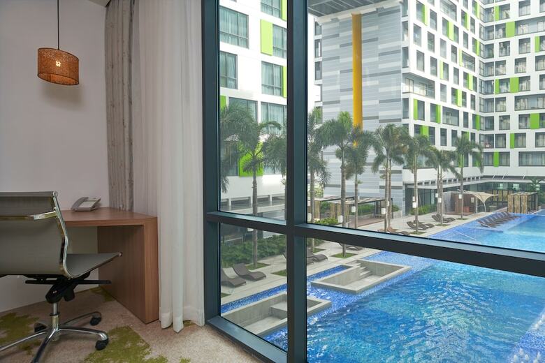 Hotel Holiday Inn & Suites Saigon Airport