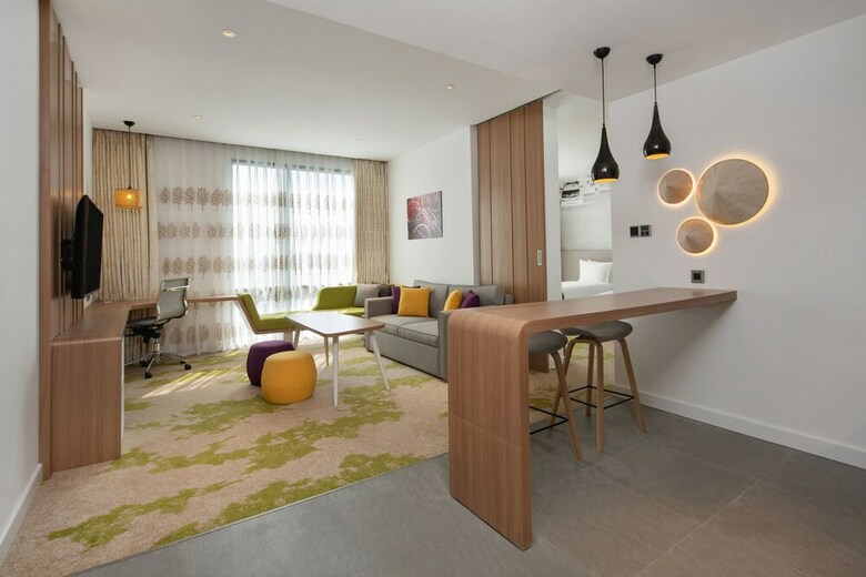 Hotel Holiday Inn & Suites Saigon Airport
