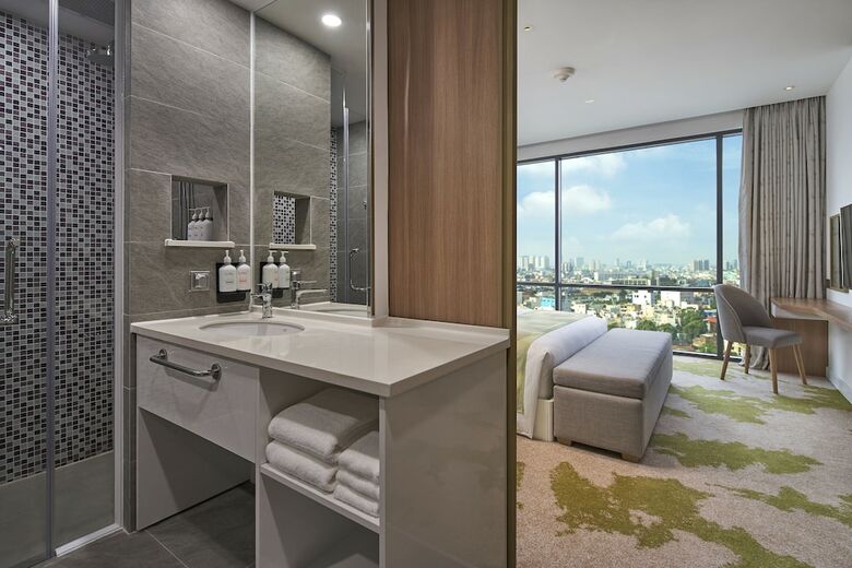 Hotel Holiday Inn & Suites Saigon Airport