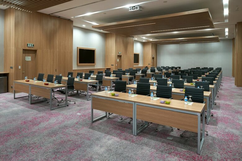 Hotel Holiday Inn & Suites Saigon Airport