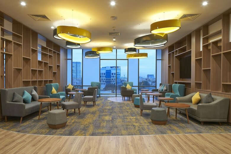 Hotel Holiday Inn & Suites Saigon Airport