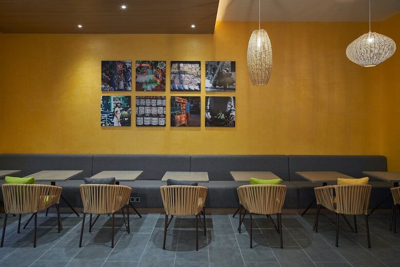 Hotel Holiday Inn & Suites Saigon Airport