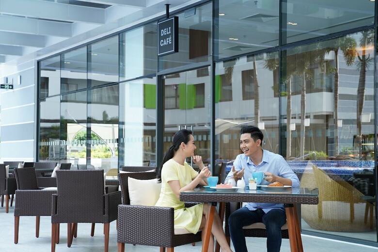 Hotel Holiday Inn & Suites Saigon Airport