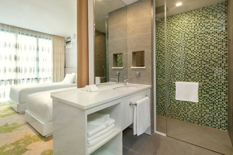 Hotel Holiday Inn & Suites Saigon Airport