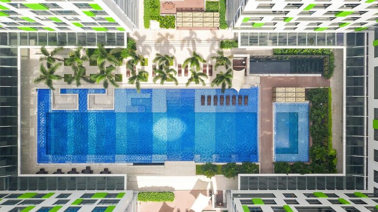 Hotel Holiday Inn & Suites Saigon Airport