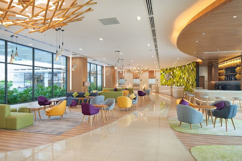 Hotel Holiday Inn & Suites Saigon Airport