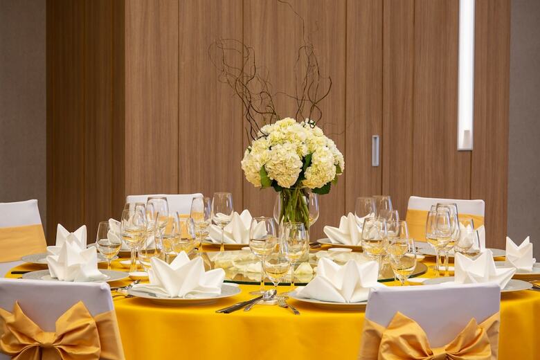 Hotel Holiday Inn & Suites Saigon Airport