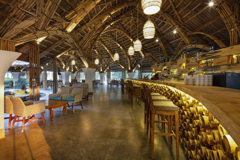 Hotel Stelia Beach Resort