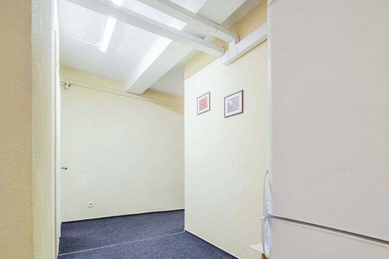 Hotel Guest House Near Railway Station