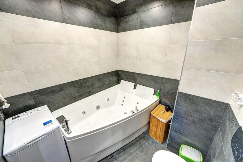 Luxury Apartment Zolotoustivska