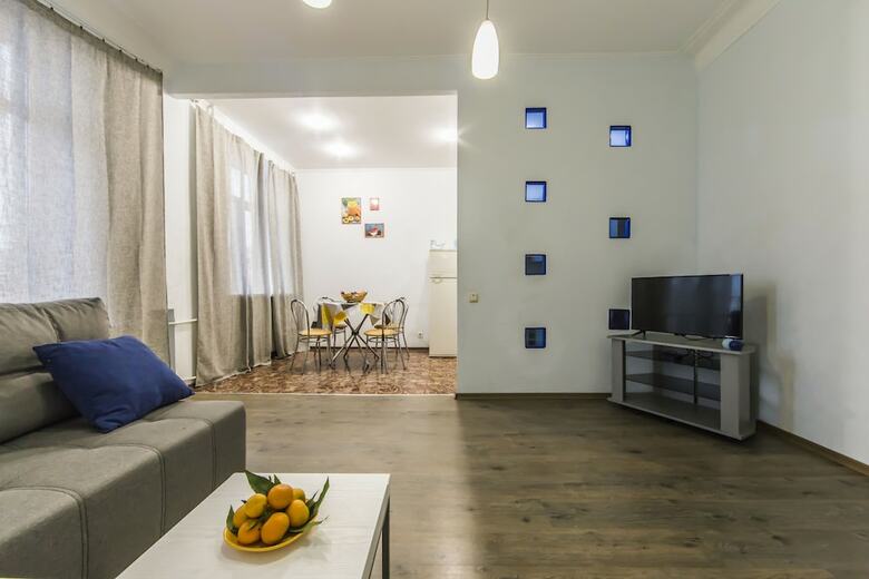 Lovely Bright Apartment V. Vasilkivska