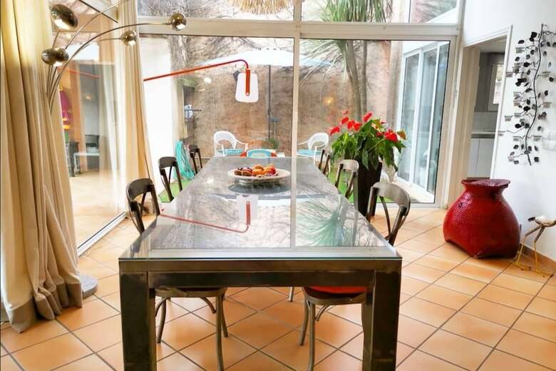 Vaneau Fabuleuse Villa Avec Jardin, Piscine, Jacuzzi