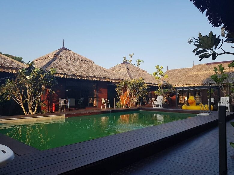 Hotel Naga Tara Resort