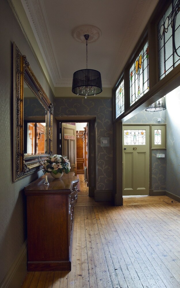The Lynnhurst Hotel