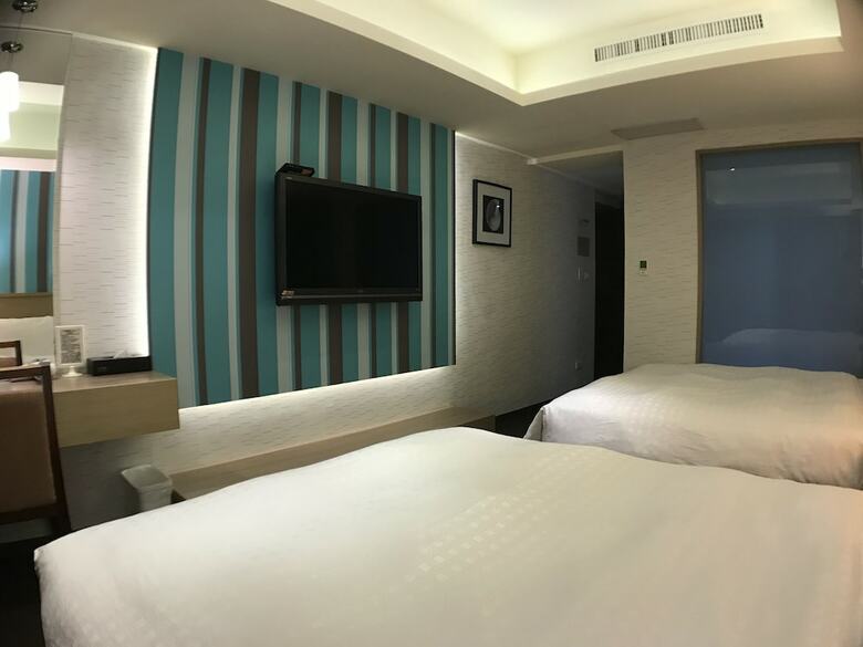 Paris Business Hotel