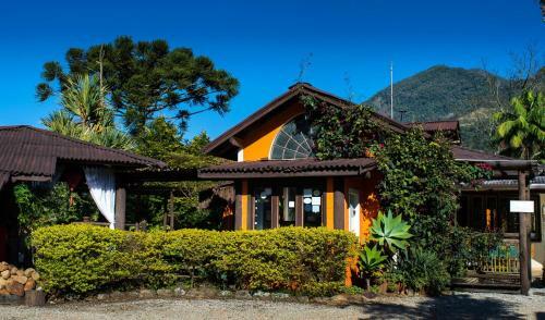 Hostal Pousada Vila Santa Barbara