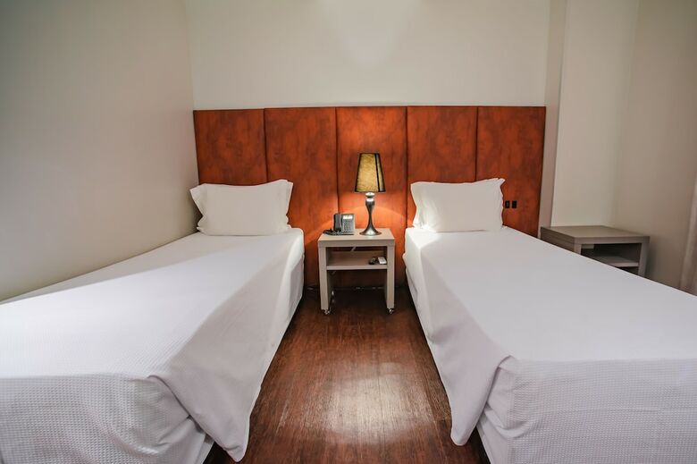 Brut By Slaviero Hot�is