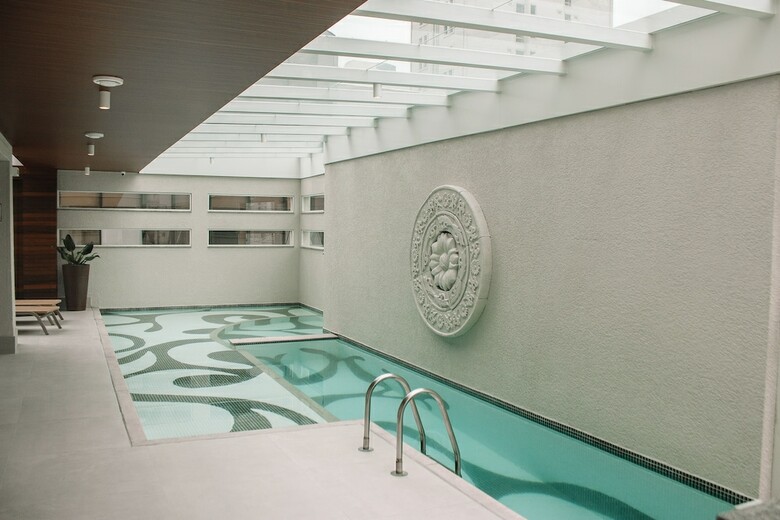 Brut By Slaviero Hot�is