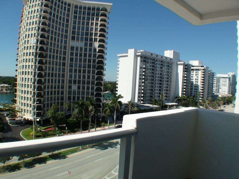 The Pavilion Residences - Beach Front