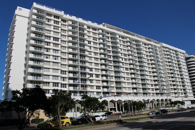 The Pavilion Residences - Beach Front