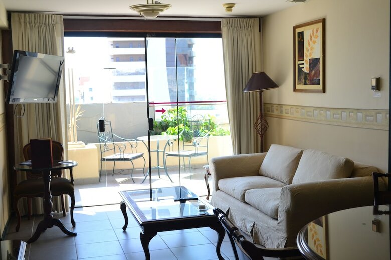 Aparthotel Suites Toborochi