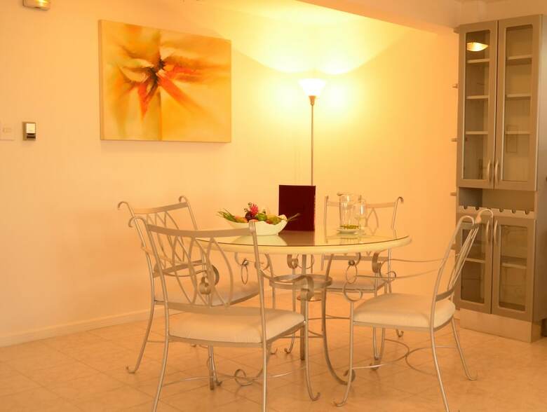 Aparthotel Suites Toborochi
