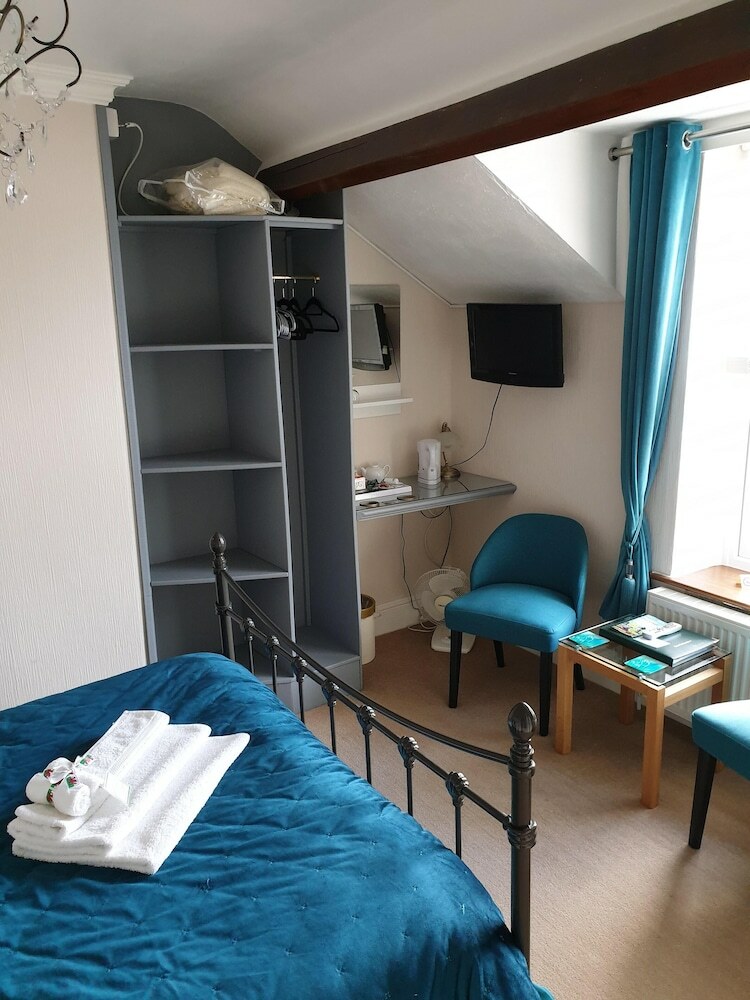 Hotel Bronwye Guest House