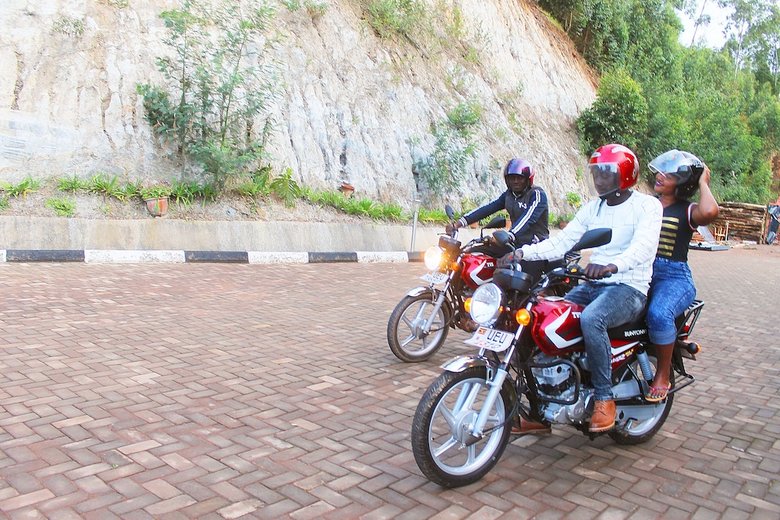 Hotel Bunyonyi Safaris Resort