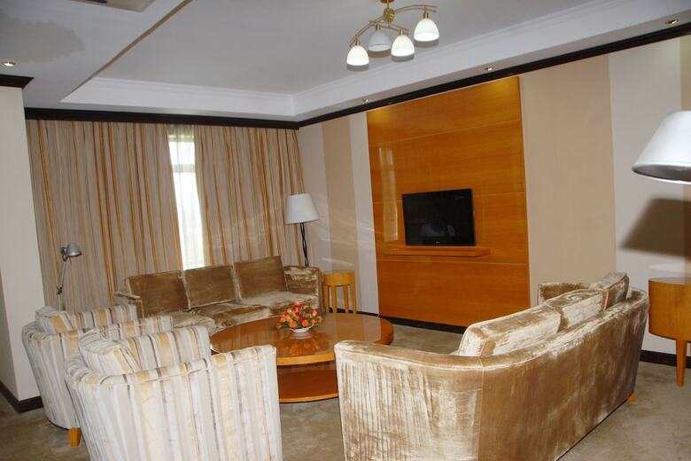 Gorillas Golf Hotel