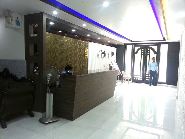 Hotel Karat 87 Inn