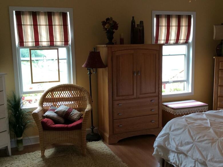 Pictured Rocks Bed And Breakfast