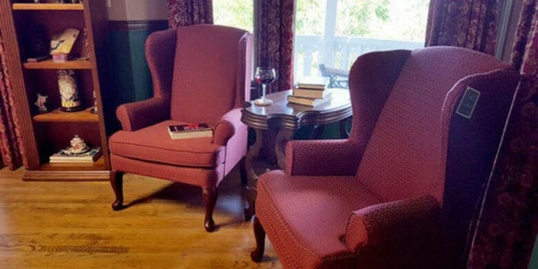 Innisfree Bed & Breakfast By-the-lake