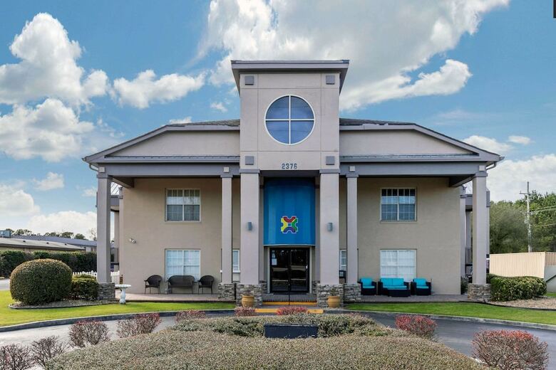 Hotel Econo Lodge At The University