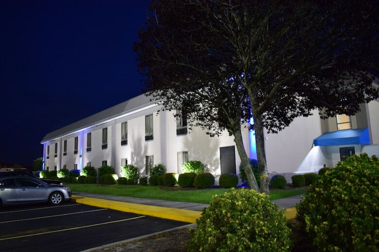 Hotel Econo Lodge At The University