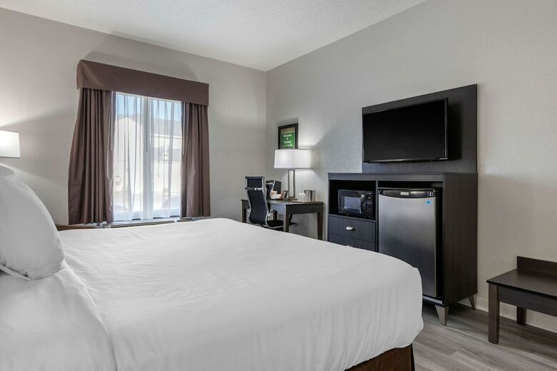 Hotel Econo Lodge At The University
