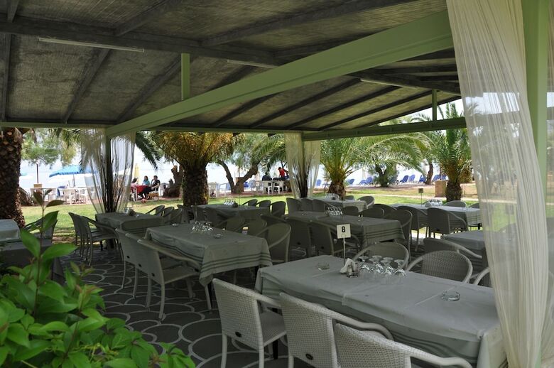 Apollon Hotel