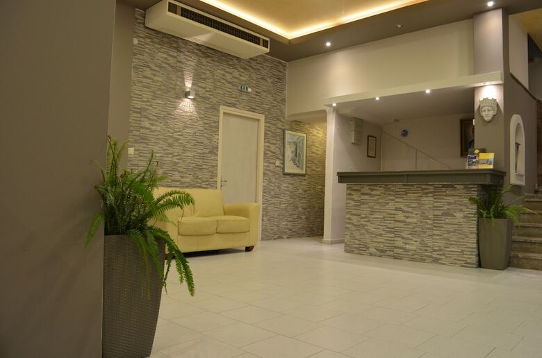 Apollon Hotel