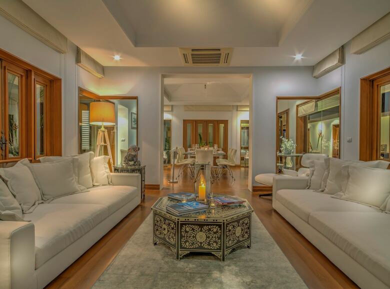 Macaque Villa And Languor Villa