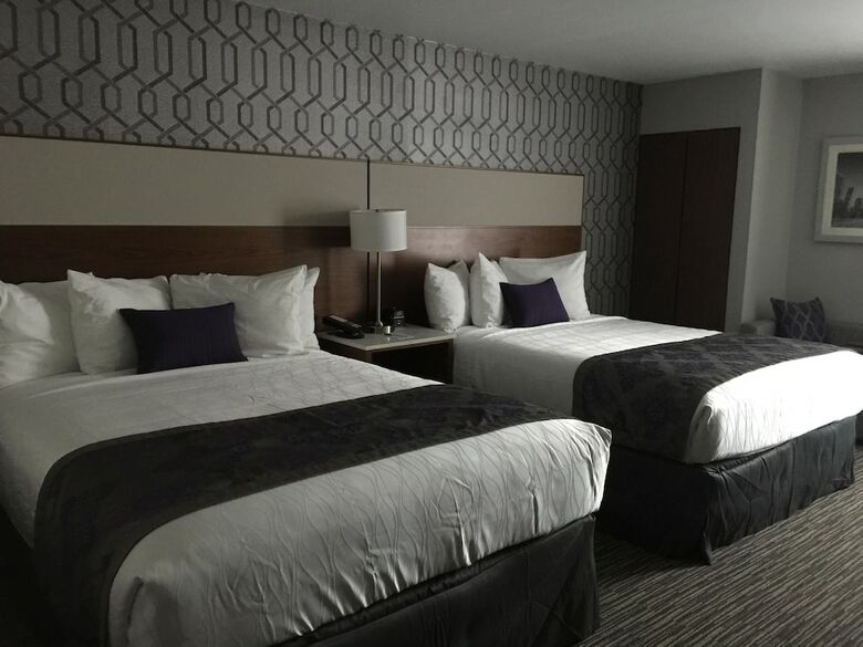 Best Western Plus Commerce Hotel
