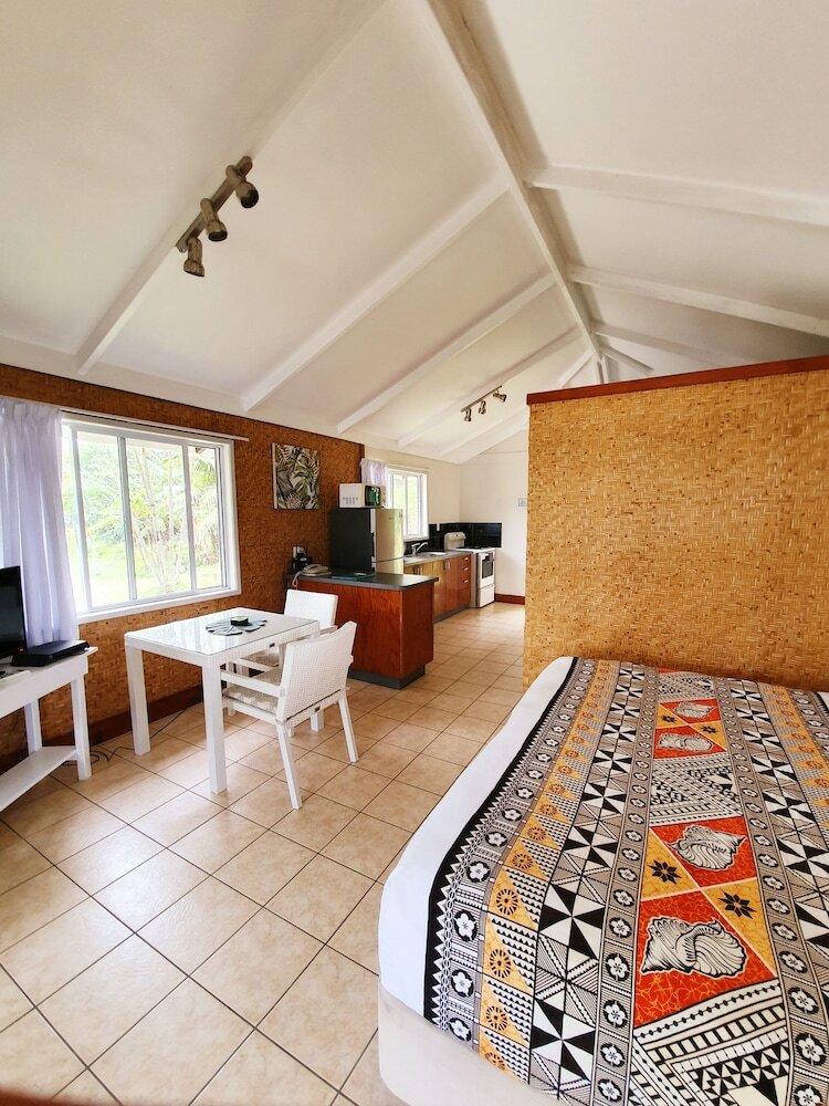 Muri Lagoon View Bungalows