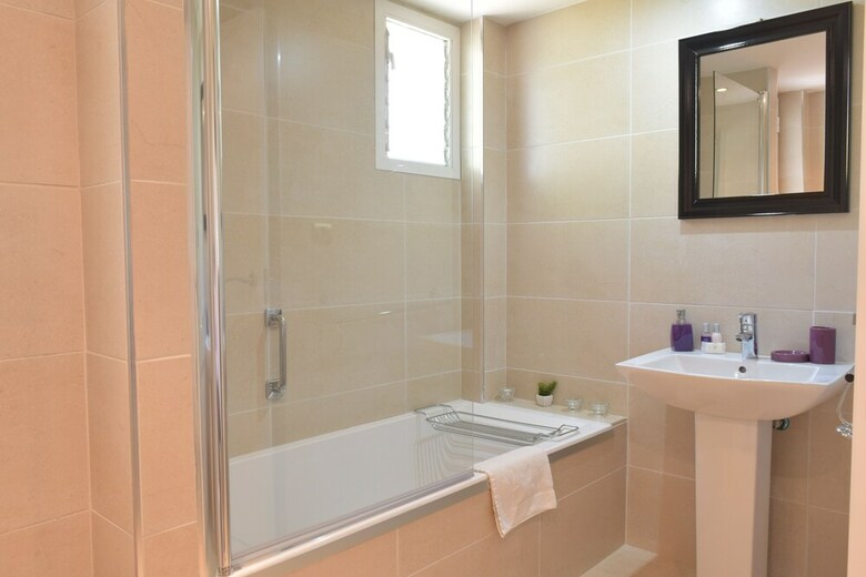 Apartamentos Y Casas Serinamar Marbella