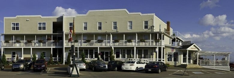 Motel Parkland Village Inn